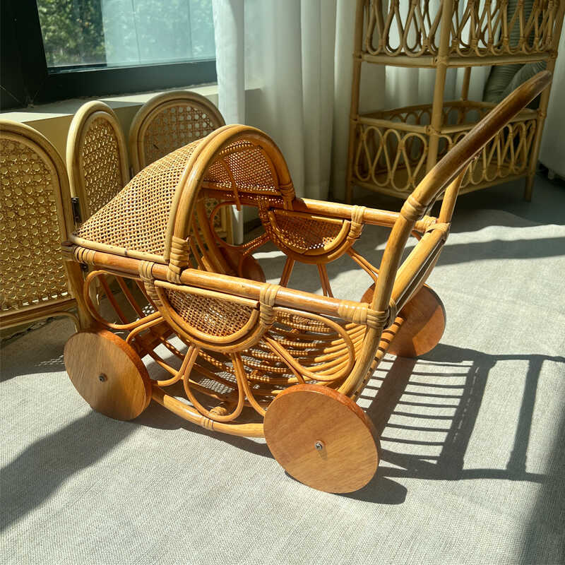 Poussette pour bébé en rotin t - Baby Nursery Vintage avis et prix